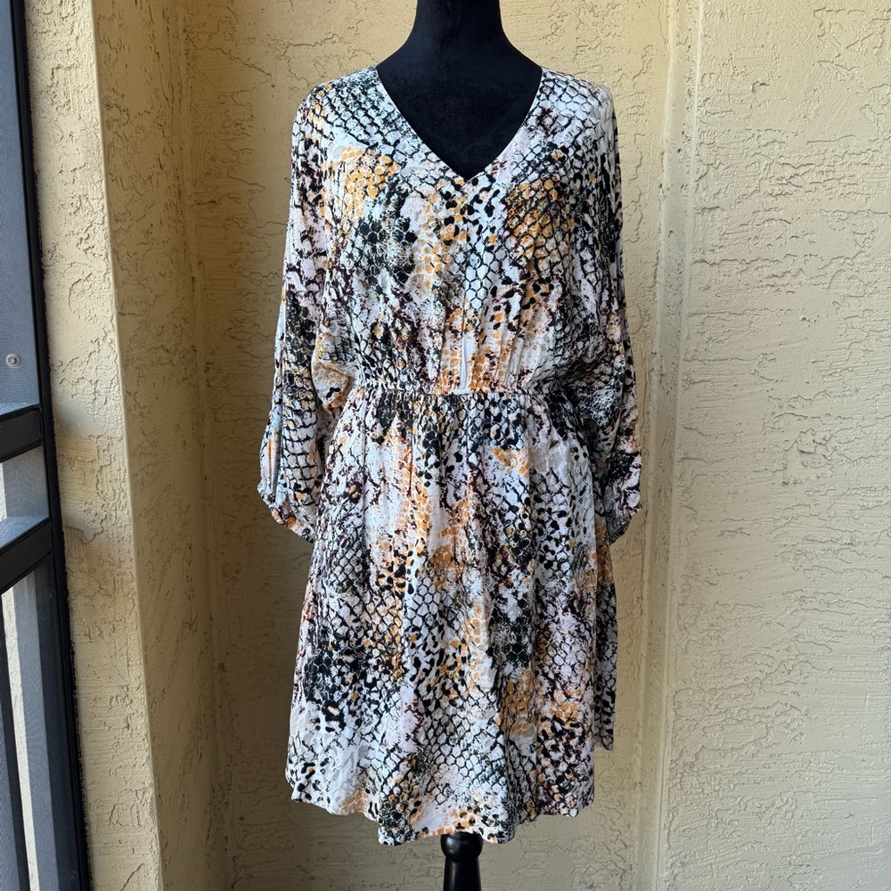Savanna Jane Snake Print Dress Sz L Elastic Waist V-neck Above Knee - Picture 2 of 12